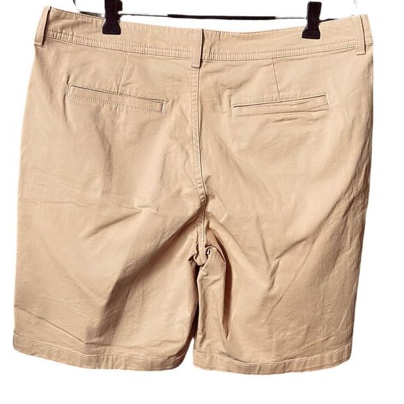 L.L.Bean favorite fit size 14 in mustard color. - Picture 2 of 5